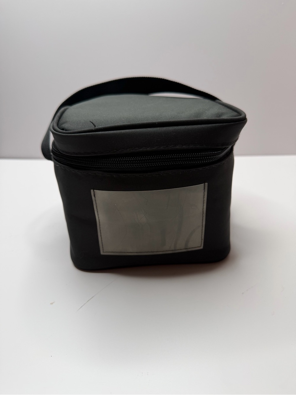 Medela Breast Milk Bottle Cooler - Travel Freezer Insulated Bag